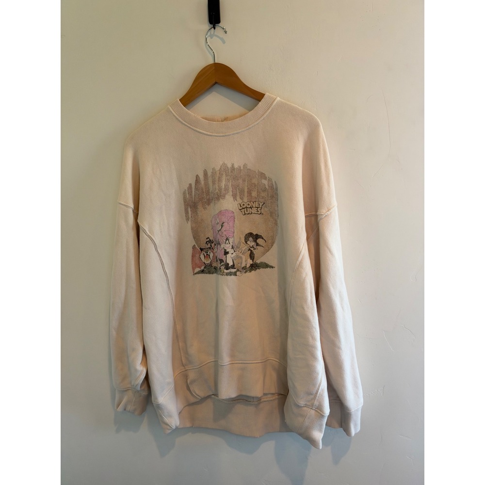 Aerie Looney Tunes Halloween Sweatshirt Cream Graphic Pullover Medium